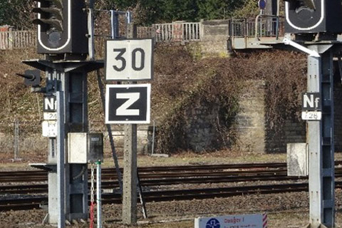 Bernaclean panneau gare